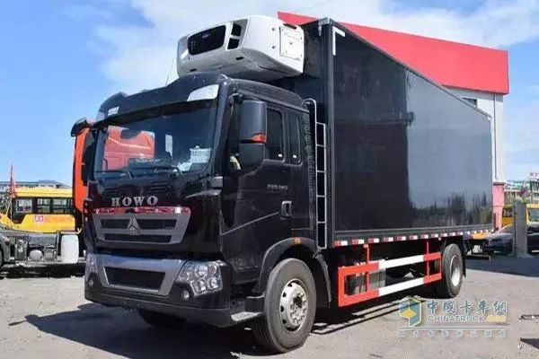 用过“重汽豪沃T5G冷藏车”再去聊谁是“时效之王”