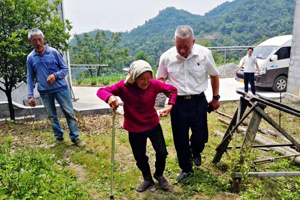 湖北青岗坪精准脱贫从此断了穷根