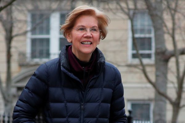 美国女参议员沃伦宣布参选总统 与特朗普再打口水战