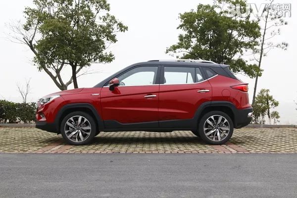 江淮瑞风S4 时尚惊艳 开启都市新生活