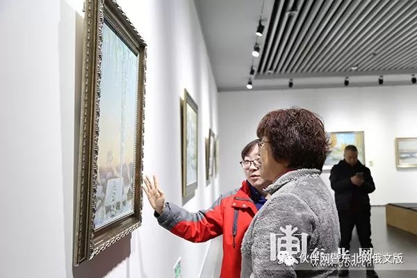 【Новости на русском】2019哈尔滨国际冰雪节俄罗斯油画展开幕