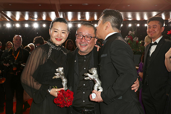 中国影片《地久天长》主演获柏林电影节最佳男