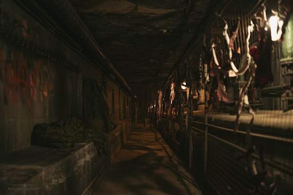 《地铁:离去》阿尔乔姆夫妻Cosplay 甜蜜互动狂撒狗粮