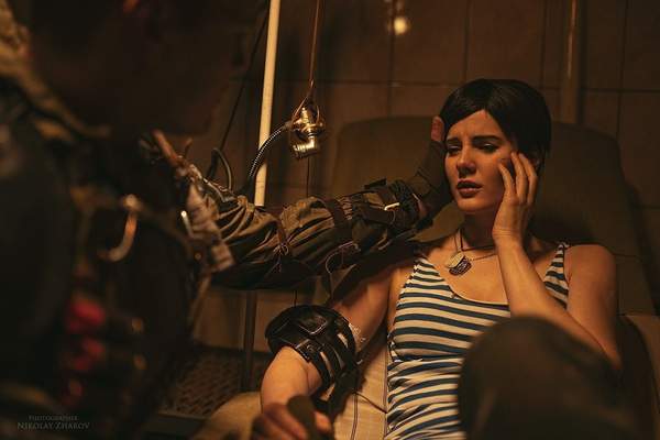 《地铁:离去》阿尔乔姆夫妻Cosplay 甜蜜互动狂撒狗粮