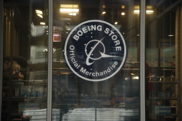 美国芝加哥拍摄的波音公司总部外景。新华社发(乔尔·莱纳摄)