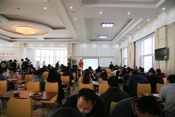 东北大学 文化午餐 之 体育与健身 举行|东北大