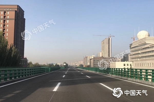 以小博大优惠活动申请,《特警队》来青 贾乃亮:妈妈夸我像个大小伙子了