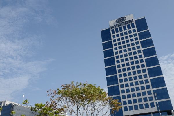 资料图:韩国现代汽车集团总部大楼(新华社)