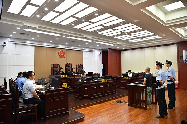 赌钱游戏棋牌_娱乐圈五大丁克家庭,没有孩子依然恩爱,陈浩南令狐冲全都上榜