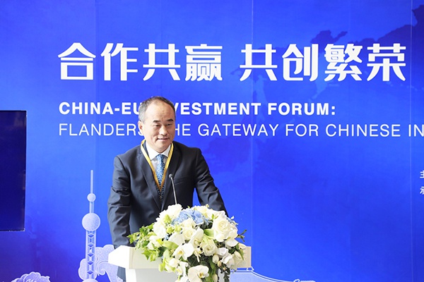 赌博网络标准·沙特军官在美国海军基地大开杀戒!佛州州长怒了,特朗普和老国王慌了