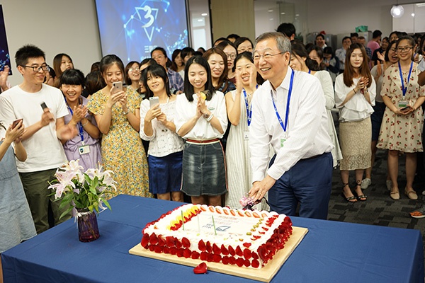 浦江观察｜“上海创、全球新”的重磅新药为何在张江研发？（最新发布）