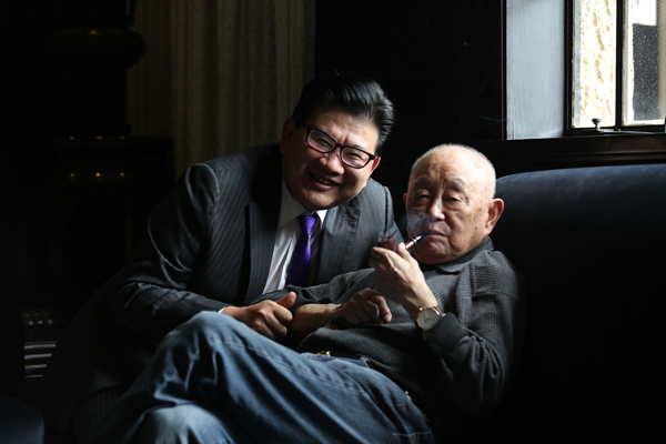 从程十发到黄永玉,从杨振宁到张国荣,听曹可凡聊《我认识一些深情的人》