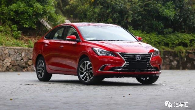 携手覆盖A级家轿市场，长安第二代逸动&逸动DT上市售价5.49万起