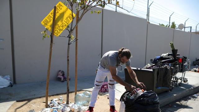 美国政府已不管穷人死活,穷人已难以再影响美