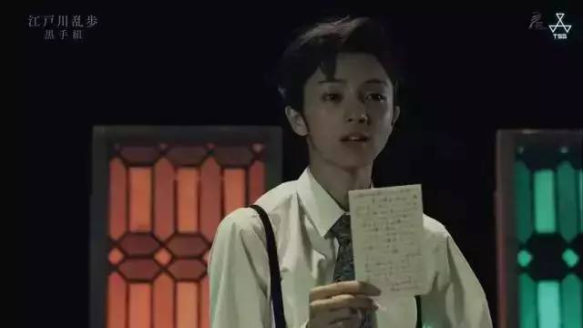从组合解散走到影后 历尽大风大浪她依然像个少女