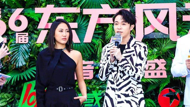 吴青峰陈粒携手亮相东方风云榜 全程互相调侃