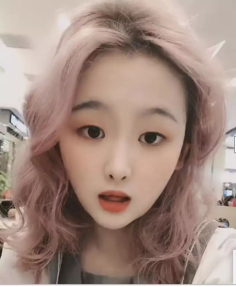还记得《变形计》里追星花几十万的陈思媛吗?她上了北大?
