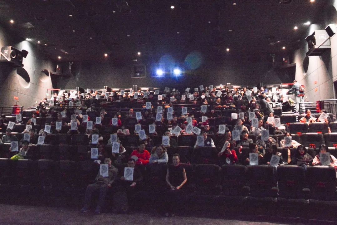 m观影团中国巨幕专场:极致体验《水形物语》层次丰富的诗意画面