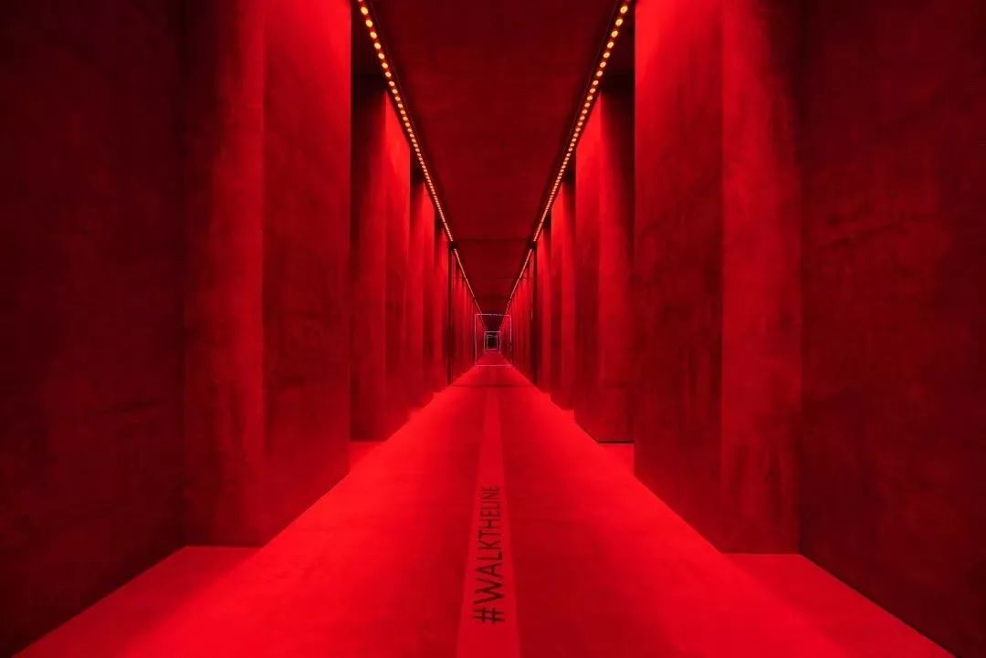 YSL在上海开了家快闪酒店 我们去试了她家新口红！