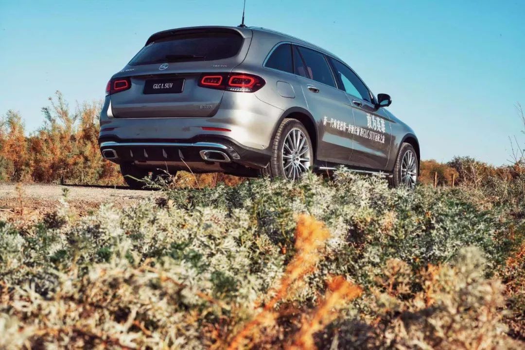 领军之将,实不辱命丨试驾新一代梅赛德斯-奔驰GLC L