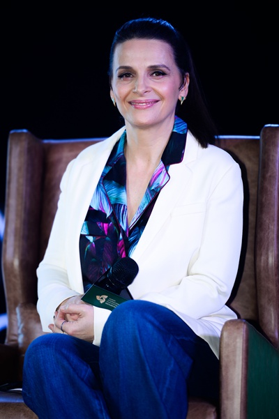 约翰尼·德普们在海南岛回首初遇银幕时