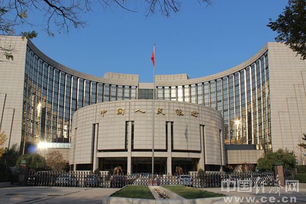 「天天乐私彩网」男子称被民警殴打并发视频 警方:他自己撕破裤子