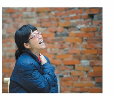 余秀华看得很淡|余秀华|诗歌_新浪娱乐_新浪网