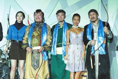 杭盖乐队欲迈向主流音乐市场|乐队|音乐|主流_新浪娱乐_新浪网