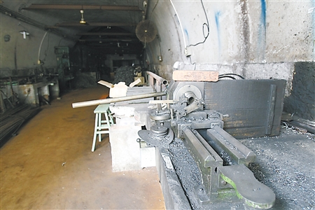 第一工厂:鹅公岩107个岩洞中造步枪