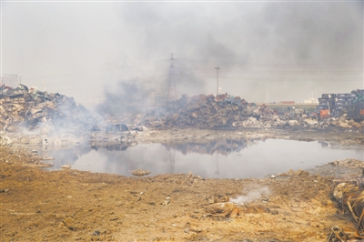 数百吨氰化钠位置确认少量因冲击发生泄漏|核