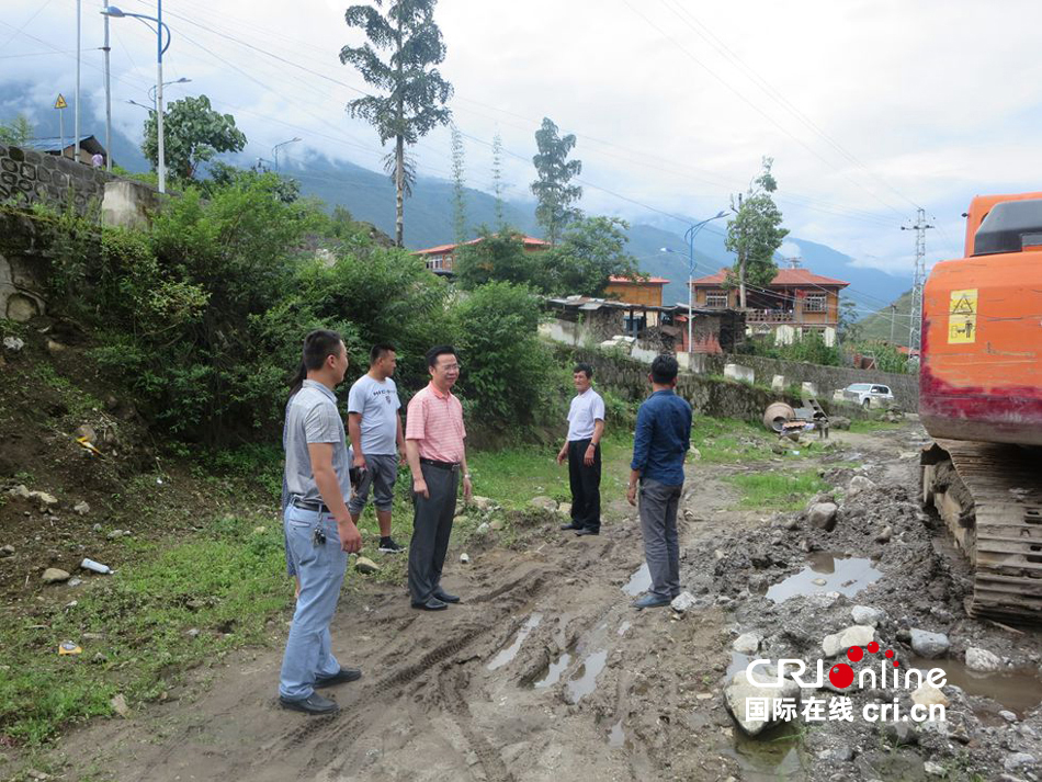 张育辉:我是藏族兄弟背过河的援藏干部(组图)|