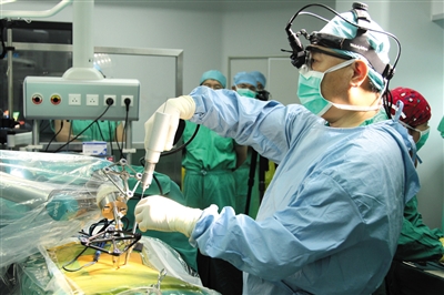 脊柱手术进入精准时代|手术|机器人|患者