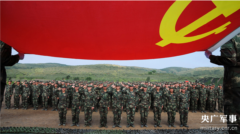 日媒:中国全方位挑战美军 导弹项目威胁巨大|中