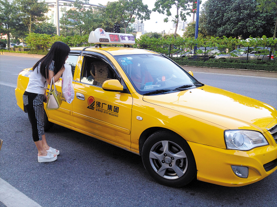 有专车的哥月收入减一两千!|出租车司机|出