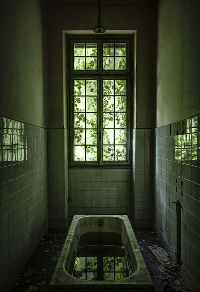 意大利废弃精神病院内景曝光 荒凉恐怖(高清组