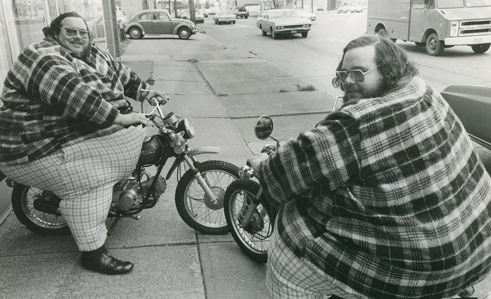 吉尼斯纪录大全发行60周年 荟萃各类奇人(组图)