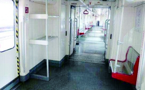 广州地铁拆座椅缓解压力|座椅|地铁公司