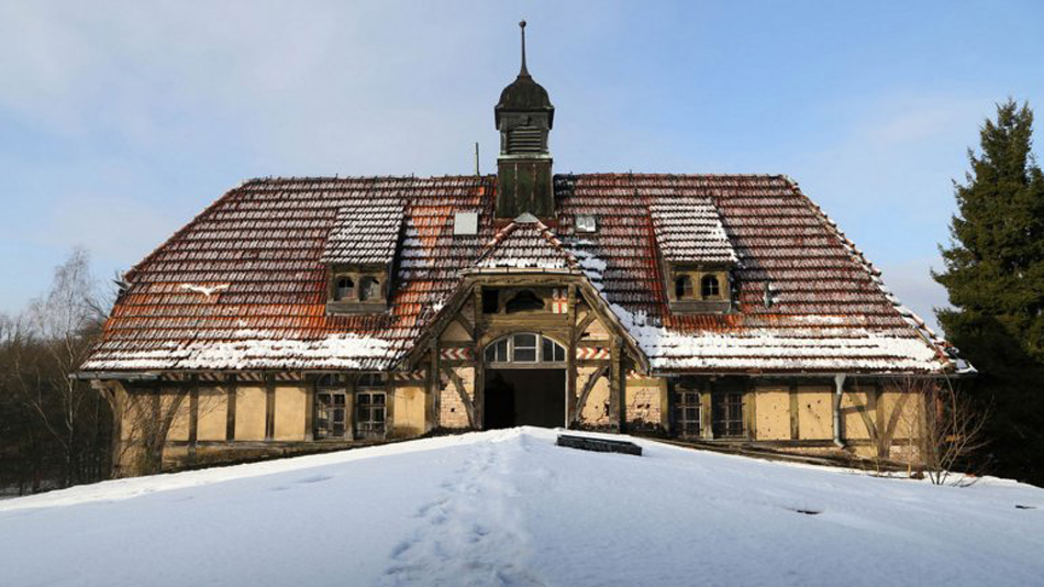 实拍曾医治希特勒的医院遗址 阴森恐怖成电影