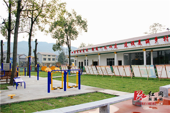 怀化市委宣传部来辰溪调研农村精神文明建设工