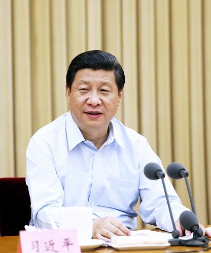 图为:2013年6月28日,习近平在全国组织工作会议上发表重要讲话。