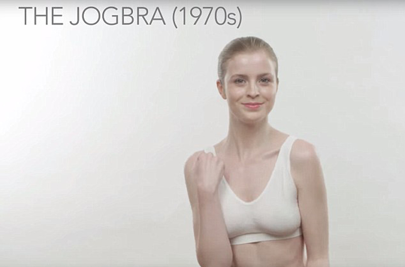 美女<em>两分钟</em>展示<em>文胸500年</em>演变史(高清组图)|年