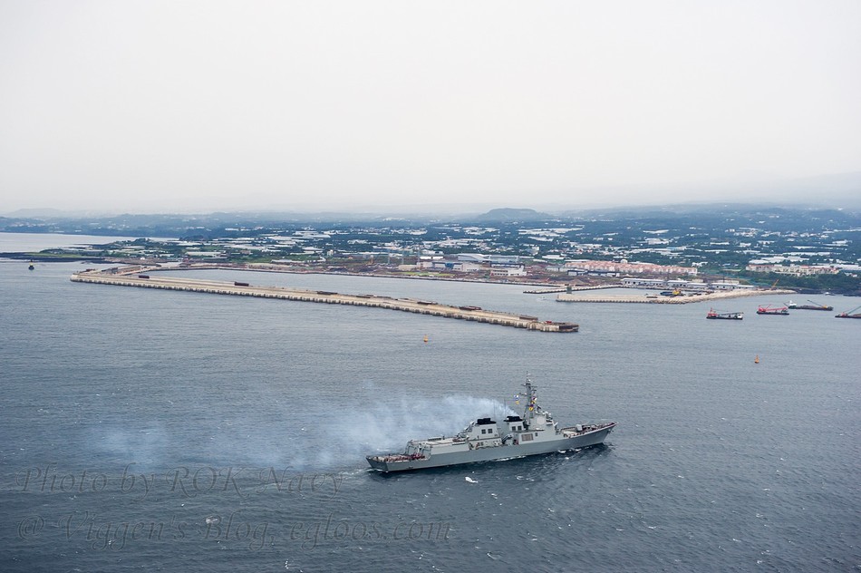 韩国济州海军基地针对中日 应对苏岩礁