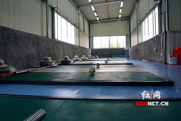 【红网走福建】参观青运会龙岩赛区举重场馆(