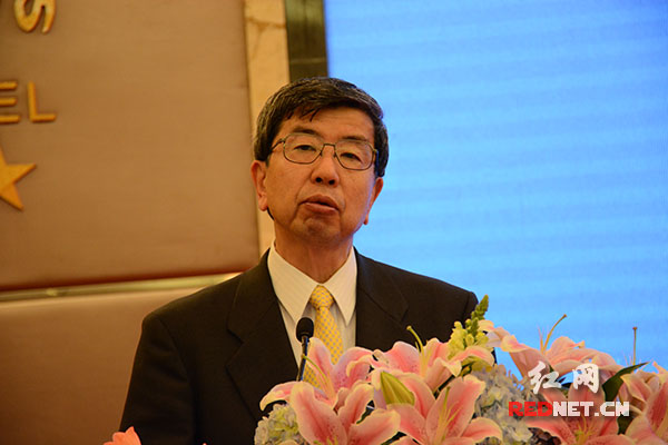 湖南举行工商企业低碳发展高峰会 助推企业对