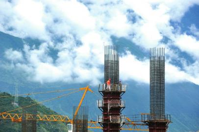 新二郎山隧道13.4公里雅安1.5小时到康定|国道