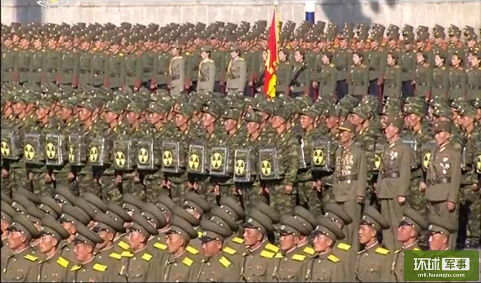 朝鲜大阅兵再次亮出核背包(组图)|朝鲜|中央报