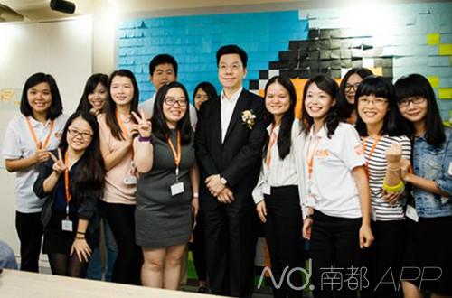 要出发周边游四周岁啦,李开复赶来广州庆贺!