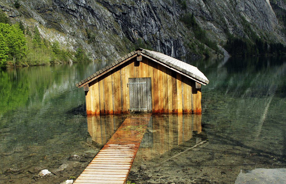 美企业家钟情慢生活 搜集世界各地浪漫小屋(高