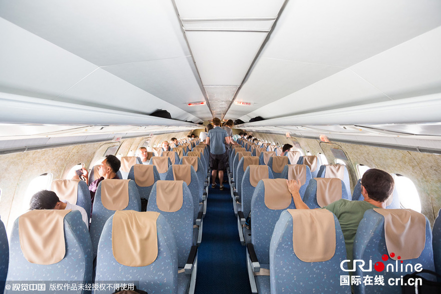 组图:中国摄影师体验高丽航空飞行 揭秘朝鲜飞