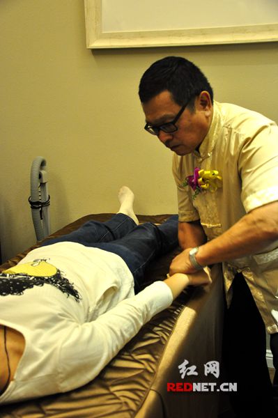 感受纯正中医理疗 悦妍堂邀台湾推拿名家为长